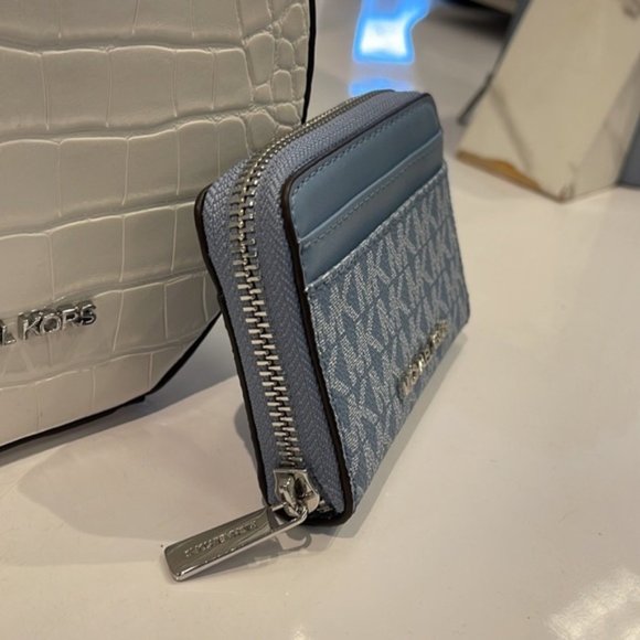 Michael Kors Jet Set Travel Medium Zip Around Card Case Chambray Multi - Picture 3 of 16